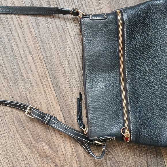 Dooney & Bourke Pebble Grain Crossbody Bag. - Picture 13 of 16